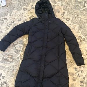 Woman’s north face long puffy coat size large
